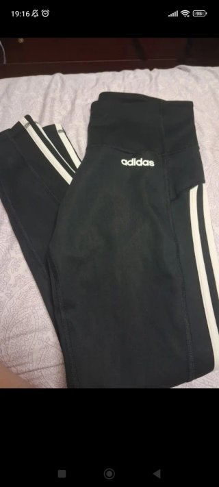 Mallas Adidas Negras con Rayas Blancas