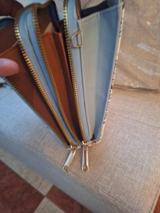 Bolso con cremalleras