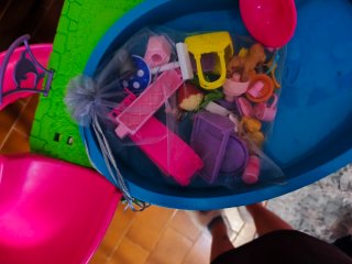 Casa de Muñecas Barbie con Tobogán
