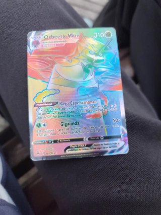 Carta Pokémon Orbeetle VMAX 186/185