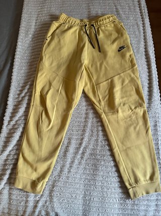 Pantalón chándal Nike amarillo talla XL 158-170 cm