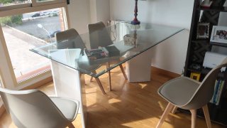Mesa de Comedor con Sobre de Cristal