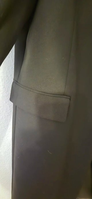 Abrigo Negro Mango