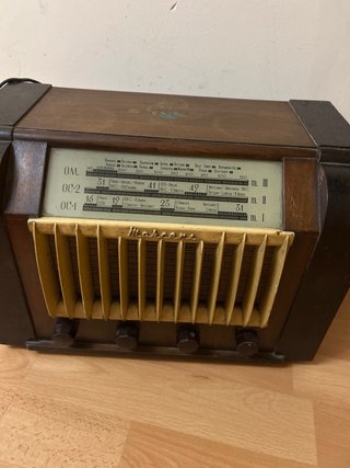 Radio Antigua Marconi Marrón