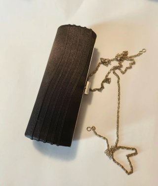 Bolso de fiesta clutch negro y plateado