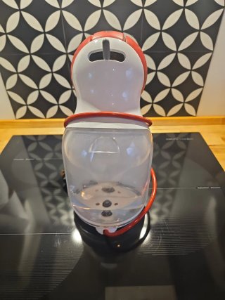 Cafetera Dolce Gusto Frío/Calor Roja