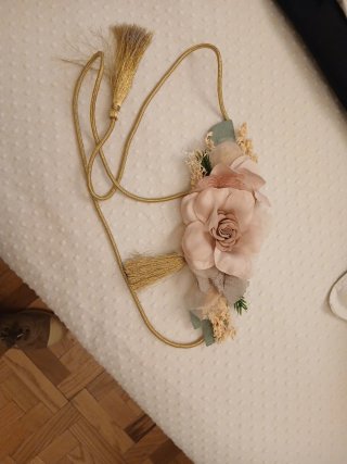 Cinturón de flores para vestir dorado y rosa