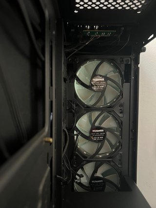 Caja PC NOX HUMMER + 4 Ventiladores y Controladora