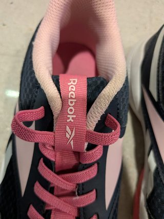 Zapatillas Deportivas Reebok Negras y Rosa