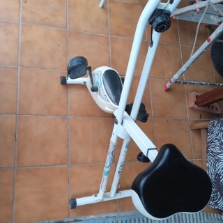 Bicicleta Estática Plegable BH