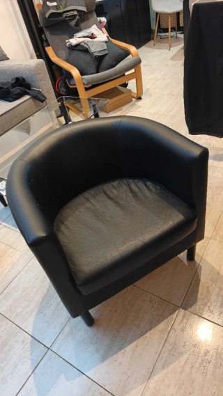 Sillón negro Ikea