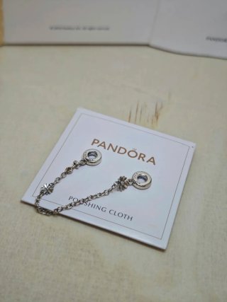 Cadena de seguridad Pandora de plata margaritas