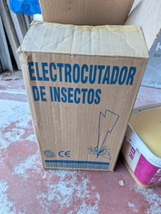 Electrocutador de insectos