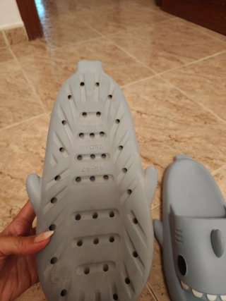 Chanclas Tiburón Gris