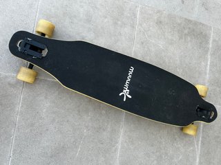 Longboard Muuwmi Negro