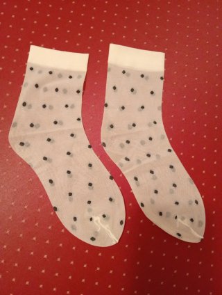 Calcetines Calzedonia lunares blancos y negros