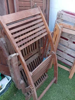 5 Sillas de madera de teca para restaurar