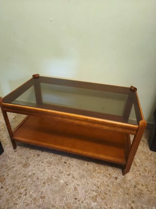 Mesa de centro de madera y cristal