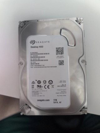 Disco Duro Seagate Desktop HDD 1TB