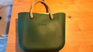 Bolso Obag verde militar con cuerdas