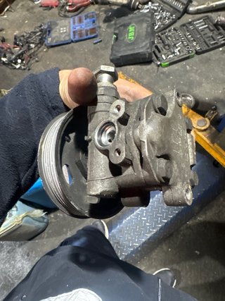 Bomba de dirección para motor ARL