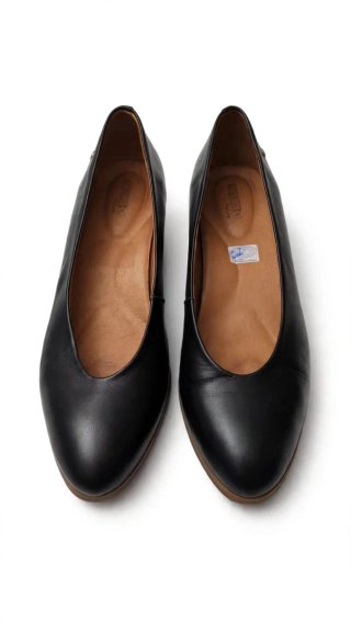 Zapatos salón negros Pikolinos