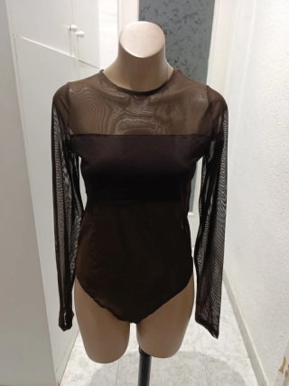Body marrón chocolate manga larga malla