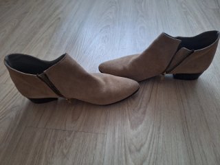 Botines de ante beige