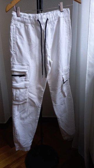 Pantalón Bershka Jogger Blanco Talla XS Chico