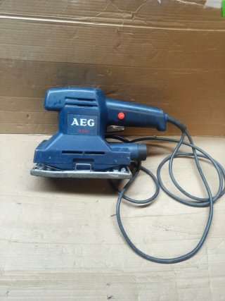 Lijadora AEG VS 220