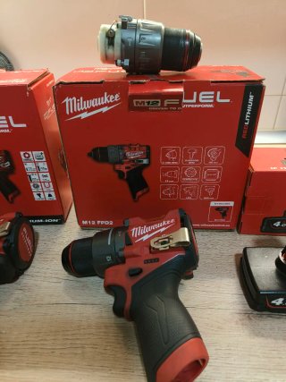 Lote Milwaukee M12 FUEL