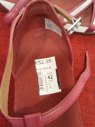 Sandalias Clark Rojas y Plateadas Talla 42