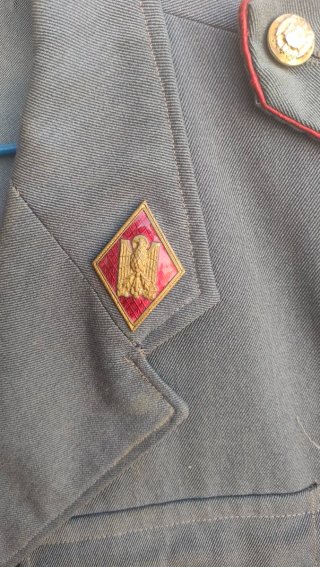 Chaqueta antigua Policía Armada. Grises.