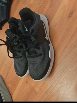 Zapatillas Nike Negras y Blancas
