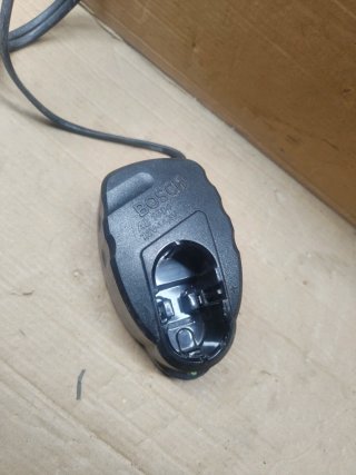 Cargador Bosch para Baterías