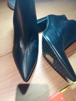 Botines Lodi Negros Puntiagudos