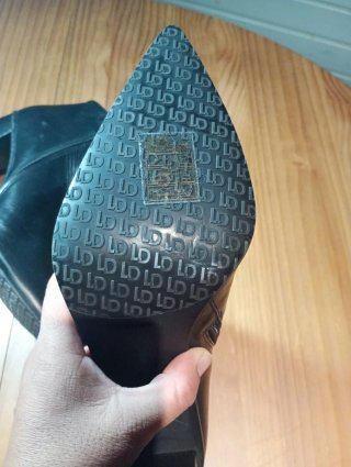 Botines Lodi Negros Puntiagudos