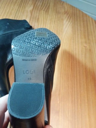 Botines Lodi Negros Puntiagudos