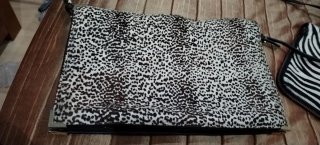 Bolso con estampado animal print