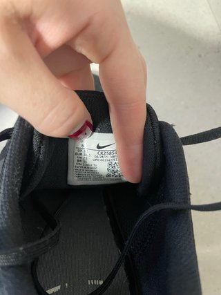 Zapatillas Nike Mujer Negras y Blancas
