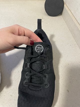 Zapatillas Nike Mujer Negras y Blancas