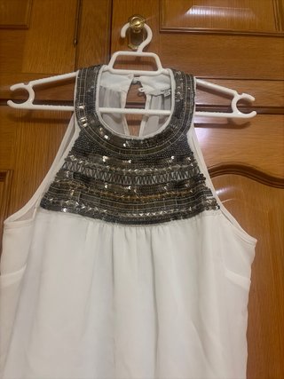 Blusa Formula Joven Talla 42 con pedrería