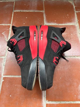 Tenis Nike Negros y Rojos Talla 45
