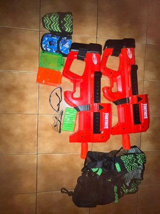 Pack 2 Pistolas Nerf Fortnite + Chaleco
