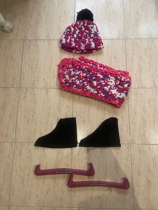 Set pattini sul ghiaccio e accessori