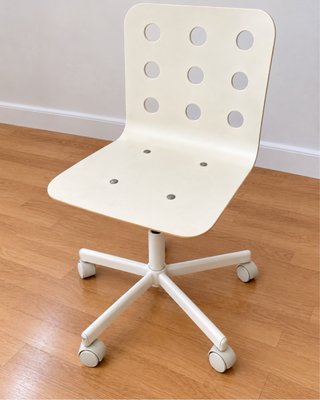 silla de escritorio infantil IKEA blanca