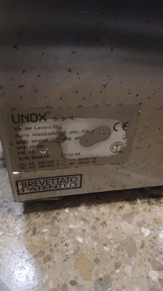 Horno Convección Profesional UNOX trifásico