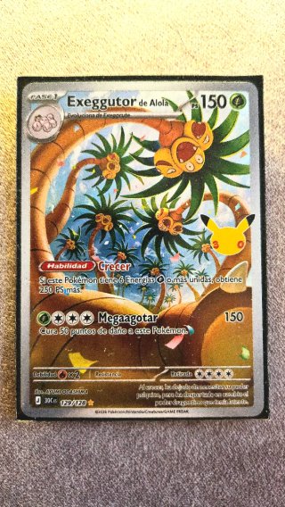 Carta Pokémon Exeggutor de Alola 30 Aniversario
