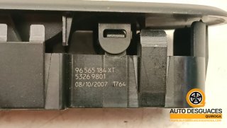 Mando elevalunas delantero derecho Peugeot 308