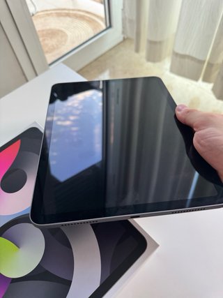 iPad Air 4th Gen + Apple Pencil 2 +Logitech Combo